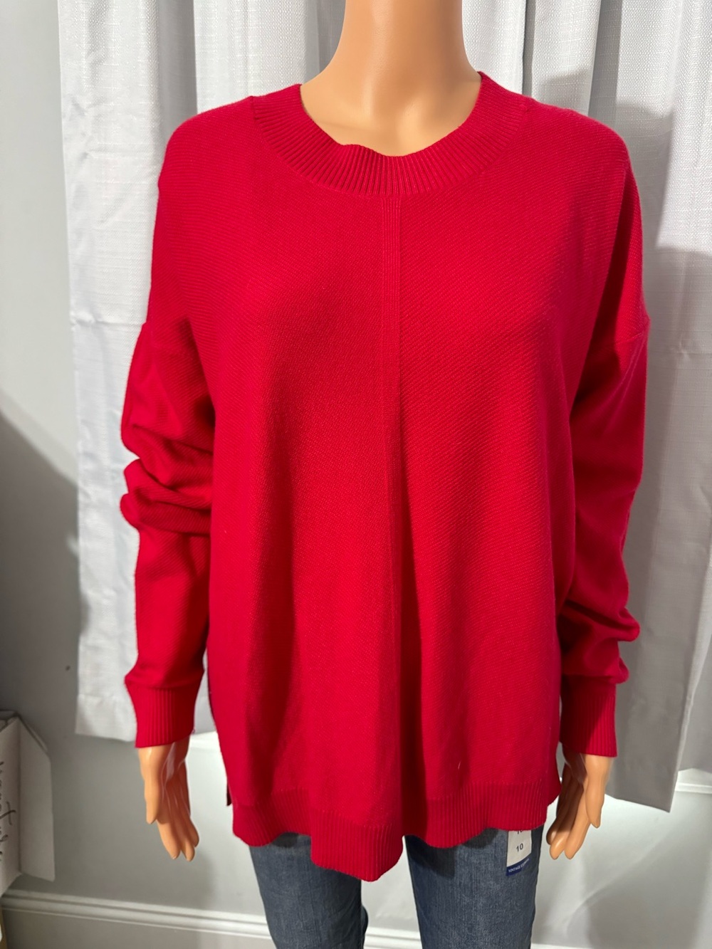 Pretty Cyrus size L true red long sleeve pullover sweater